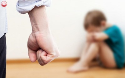 Bạo hành trẻ em là gì ? Hình phạt đối với hành vi bạo hành trẻ em