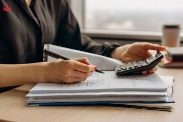 Bị cắt giảm nhân sự cuối năm: Người lao động có được bồi thường?