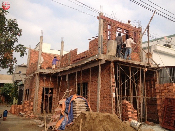 Xây nhà mới có tường chung, xử lý thế nào cho đúng luật?